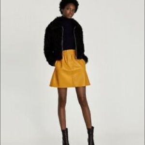 Zara Faux leather Mini-Skirt in Mustard